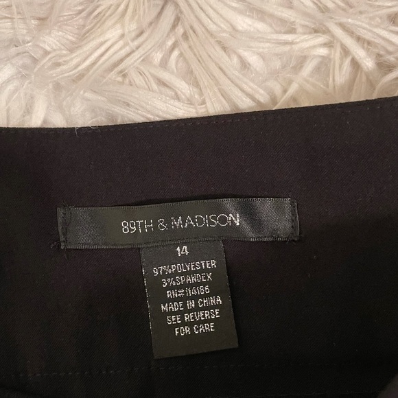 Gored black | Midi skirt - Picture 3 of 10